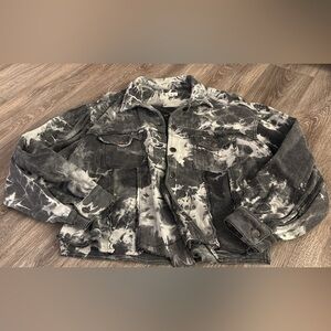 POL Monochrome Tie-Dye Top